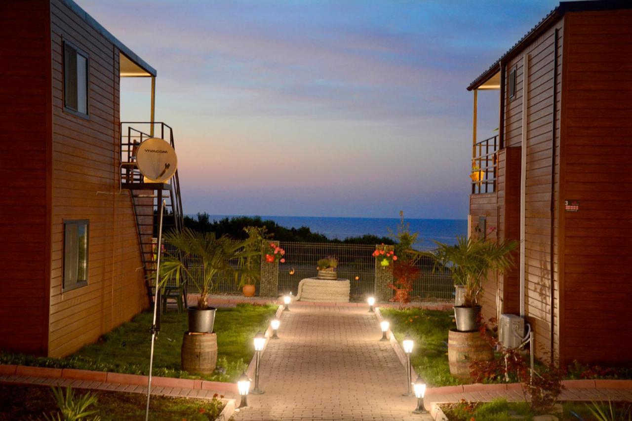 Къщички Поляните Hotell Sinemoretz Eksteriør bilde
