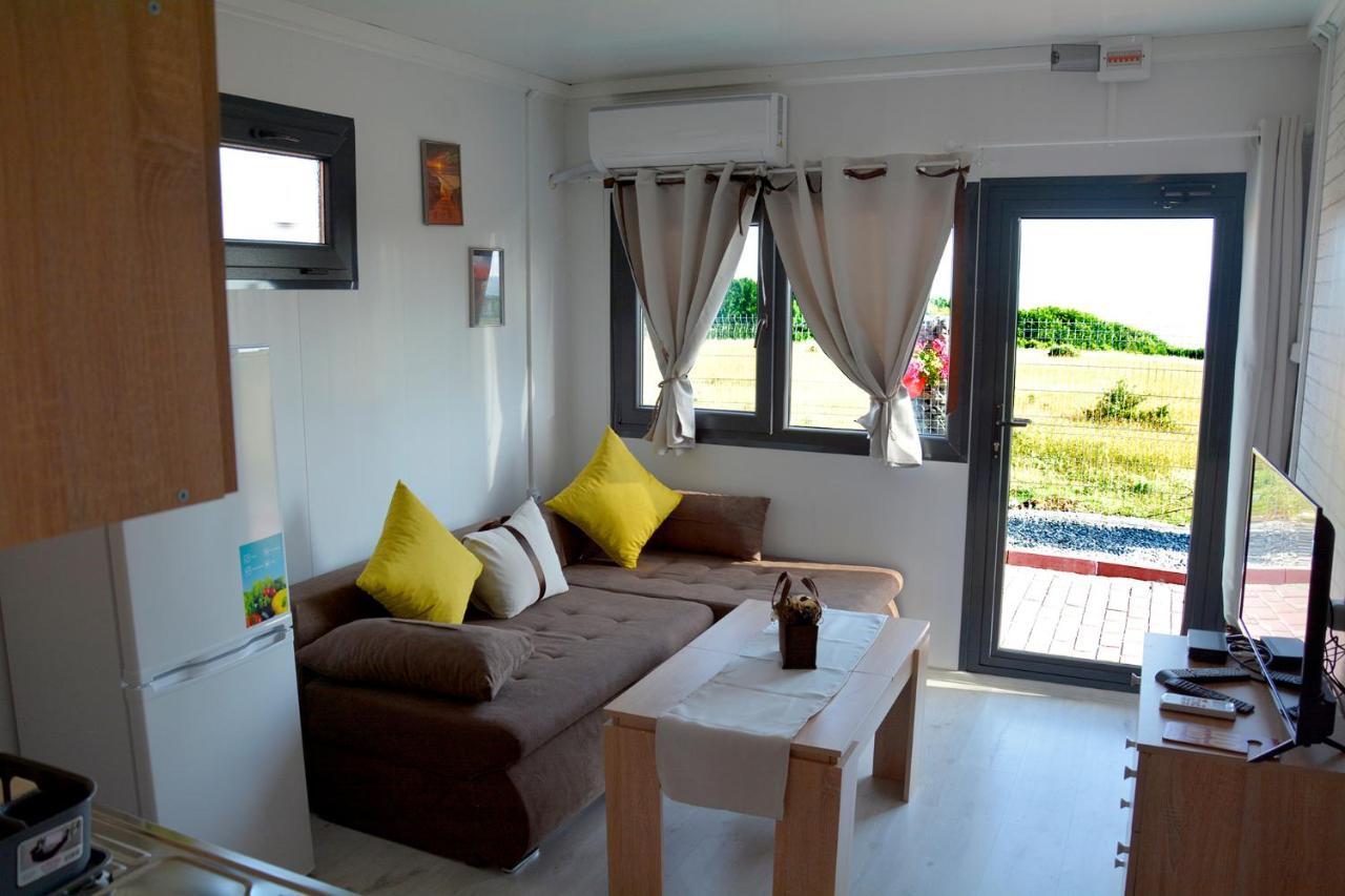 Къщички Поляните Hotell Sinemoretz Eksteriør bilde